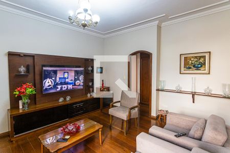 Sala de TV de casa para alugar com 4 quartos, 300m² em Colégio Batista, Belo Horizonte