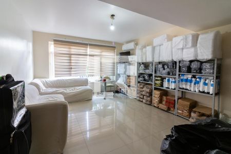 Sala 1 de casa para alugar com 3 quartos, 213m² em Jardim Casablanca, São Paulo