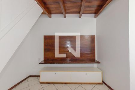 Sala de apartamento para alugar com 2 quartos, 60m² em Saco dos Limões, Florianópolis