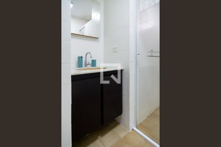 Banheiro Social de apartamento para alugar com 2 quartos, 75m² em Vila Cordeiro, São Paulo