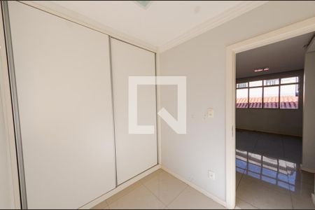 Quarto 1 de apartamento à venda com 3 quartos, 70m² em Vila Ermelinda, Belo Horizonte