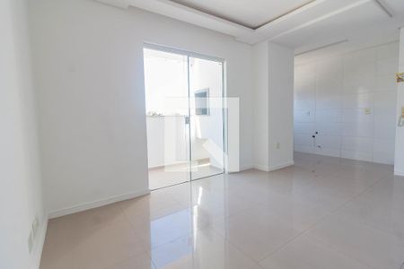 Sala de apartamento para alugar com 2 quartos, 62m² em Serraria, São José