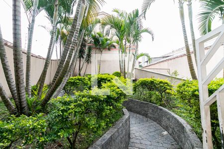 Casa de condomínio para alugar com 145m², 3 quartos e 2 vagas Casa de condomínio para alugar com 145m², 3 quartos e 2 vagasEntrada