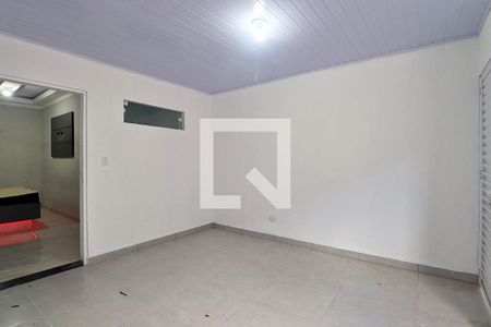 Casa de condomínio para alugar com 35m², 1 quarto e sem vagaSala