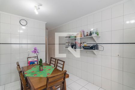 Casa de condomínio à venda com 140m², 3 quartos e 2 vagas Casa de condomínio à venda com 140m², 3 quartos e 2 vagasCozinha