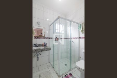 Casa de condomínio à venda com 140m², 3 quartos e 2 vagas Casa de condomínio à venda com 140m², 3 quartos e 2 vagasBanheiro da Suite