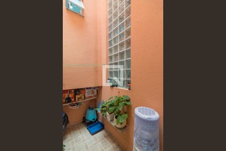 Casa de condomínio à venda com 140m², 3 quartos e 2 vagas Casa de condomínio à venda com 140m², 3 quartos e 2 vagasÁrea de Serviço