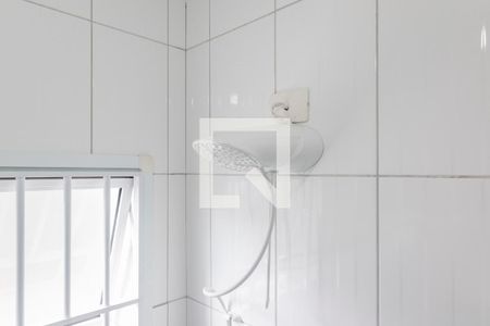 Casa de condomínio à venda com 140m², 3 quartos e 2 vagas Casa de condomínio à venda com 140m², 3 quartos e 2 vagasChuveiro