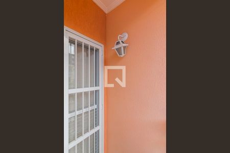 Casa de condomínio à venda com 140m², 3 quartos e 2 vagas Casa de condomínio à venda com 140m², 3 quartos e 2 vagasVaranda da Suite