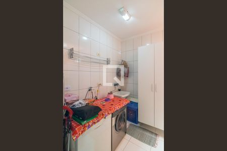 Casa de condomínio à venda com 140m², 3 quartos e 2 vagas Casa de condomínio à venda com 140m², 3 quartos e 2 vagasÁrea de Serviço