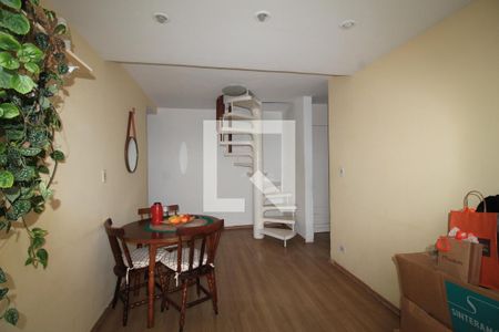 Sala   de apartamento à venda com 3 quartos, 110m² em Vila Marieta, São Paulo