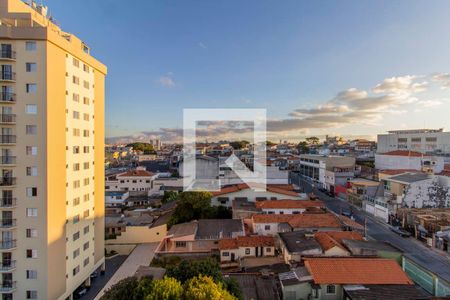 Vista Varanda e Área de Serviço  de apartamento para alugar com 2 quartos, 44m² em Vila Nova Savoia, São Paulo