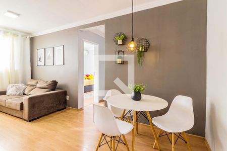 Sala de apartamento à venda com 2 quartos, 53m² em Protásio Alves, Porto Alegre