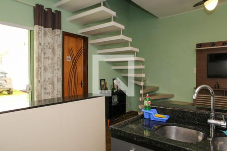 Cozinha de casa para alugar com 2 quartos, 130m² em Cascadura, Rio de Janeiro