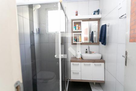 Banheiro  de apartamento à venda com 2 quartos, 75m² em Vila Ipiranga, Porto Alegre