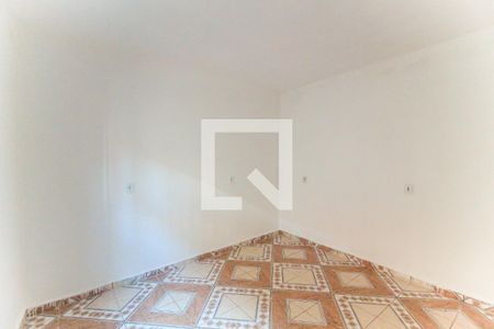 Quarto de casa para alugar com 1 quarto, 24m² em Parque Sao Francisco, Ferraz de Vasconcelos