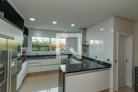 Casa de condomínio à venda com 338m², 3 quartos e 5 vagas Casa de condomínio à venda com 338m², 3 quartos e 5 vagasCozinha