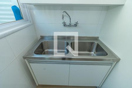 Casa de condomínio à venda com 338m², 3 quartos e 5 vagas Casa de condomínio à venda com 338m², 3 quartos e 5 vagasDetalhe Área de Serviço