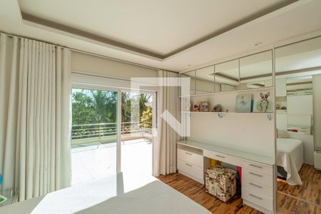 Casa de condomínio à venda com 338m², 3 quartos e 5 vagas Casa de condomínio à venda com 338m², 3 quartos e 5 vagasSuite 2