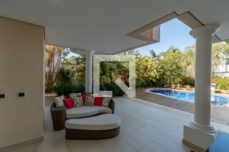 Casa de condomínio à venda com 338m², 3 quartos e 5 vagas Casa de condomínio à venda com 338m², 3 quartos e 5 vagasÁrea gourmet