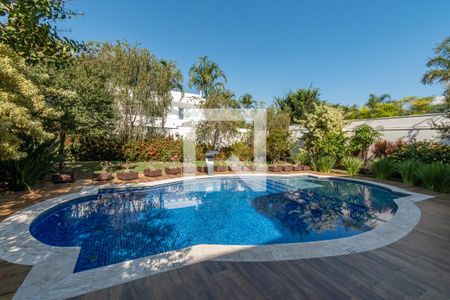 Casa de condomínio à venda com 338m², 3 quartos e 5 vagas