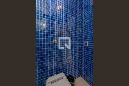 Casa de condomínio à venda com 338m², 3 quartos e 5 vagas Casa de condomínio à venda com 338m², 3 quartos e 5 vagasBanheiro Externo