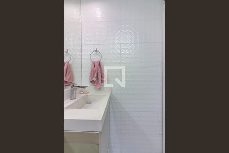 Banheiro  de apartamento para alugar com 2 quartos, 48m² em Santa Maria, Osasco