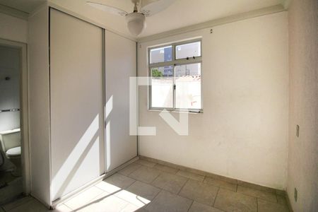 Suite de apartamento à venda com 3 quartos, 90m² em Sagrada Família, Belo Horizonte