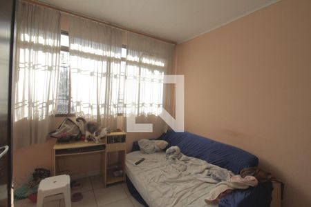 Quarto 2 de casa para alugar com 4 quartos, 200m² em Vila Jardim, Porto Alegre