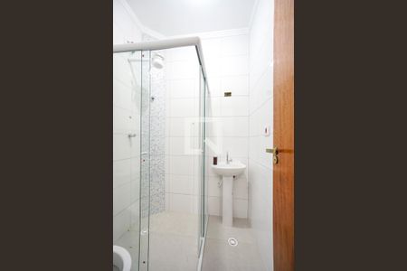Banheiro social de apartamento para alugar com 2 quartos, 37m² em Vila Granada, São Paulo