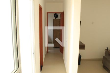 Corredor de apartamento para alugar com 2 quartos, 60m² em Aclimação, Uberlândia