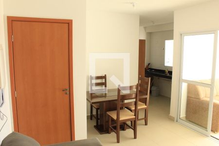 Sala de apartamento para alugar com 2 quartos, 60m² em Aclimação, Uberlândia