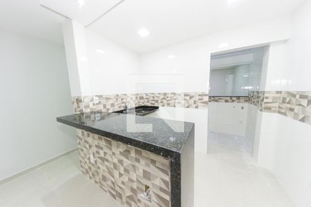 Sala/Cozinha de apartamento para alugar com 1 quarto, 30m² em Marechal Hermes, Rio de Janeiro