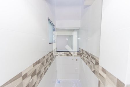 Sala/Cozinha de apartamento para alugar com 1 quarto, 30m² em Marechal Hermes, Rio de Janeiro