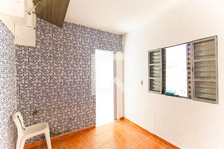 Quarto 1 de casa para alugar com 2 quartos, 180m² em Jardim Santo Antônio, São Paulo