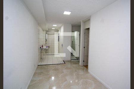 Sala de apartamento para alugar com 2 quartos, 42m² em Bonsucesso, Rio de Janeiro