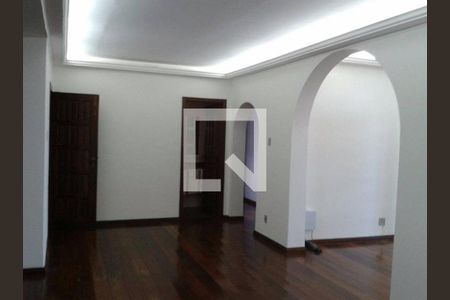 Casa à venda com 4 quartos, 435m² em Serra, Belo Horizonte