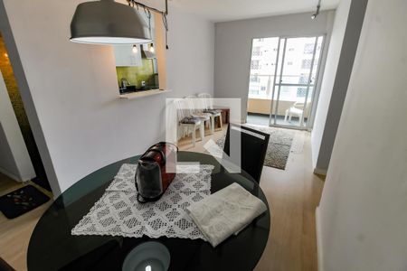 Sala de apartamento à venda com 2 quartos, 60m² em Vila Suzana, São Paulo