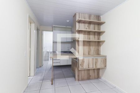 Sala de casa para alugar com 2 quartos, 37m² em Sítio Cercado, Curitiba