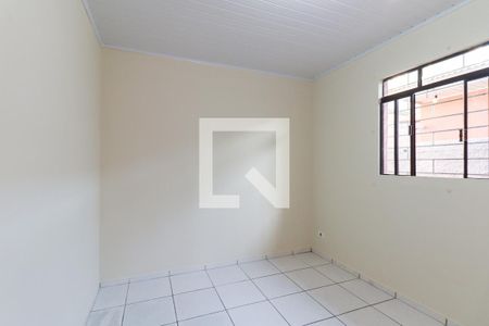 Quarto 1 de casa para alugar com 2 quartos, 37m² em Sítio Cercado, Curitiba