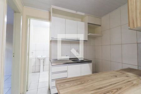 Cozinha de casa para alugar com 2 quartos, 37m² em Sítio Cercado, Curitiba