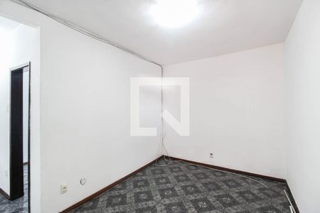 Sala de apartamento para alugar com 2 quartos, 70m² em Chacrinha, Nova Iguaçu