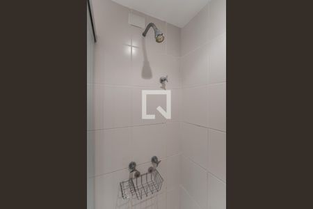 Banheiro de apartamento à venda com 2 quartos, 52m² em Jardim Carvalho, Porto Alegre