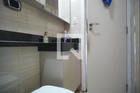 Banheiro Corredor de casa à venda com 4 quartos, 170m² em Sarandi, Porto Alegre