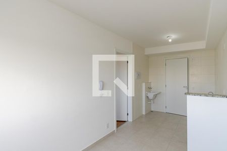 Sala/Cozinha de apartamento para alugar com 1 quarto, 27m² em Jardim Mirante, São Paulo