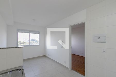 Sala/Cozinha de apartamento para alugar com 1 quarto, 27m² em Jardim Mirante, São Paulo