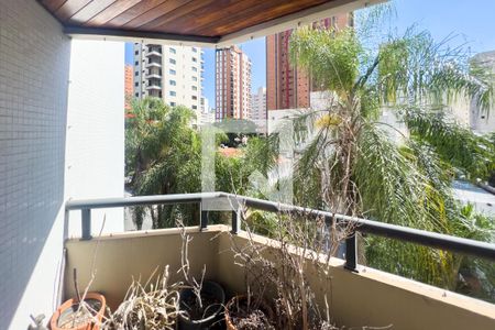 Sacada de apartamento para alugar com 3 quartos, 140m² em Indianópolis, São Paulo