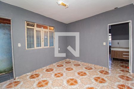 Quarto de casa para alugar com 1 quarto, 50m² em Jardim Vivan, São Paulo