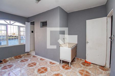 Cozinha e Sala de casa para alugar com 1 quarto, 50m² em Jardim Vivan, São Paulo