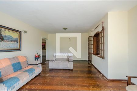 Sala 1 de casa para alugar com 3 quartos, 1000m² em Ipê, Nova Lima